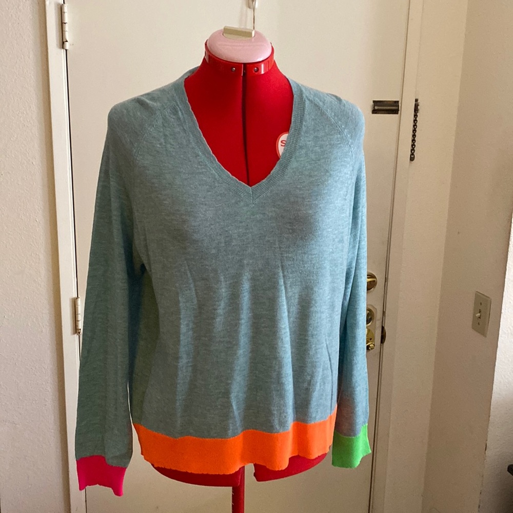 Raglan Sleeve Light Teal V-Neck Sweater size:S by Sundry